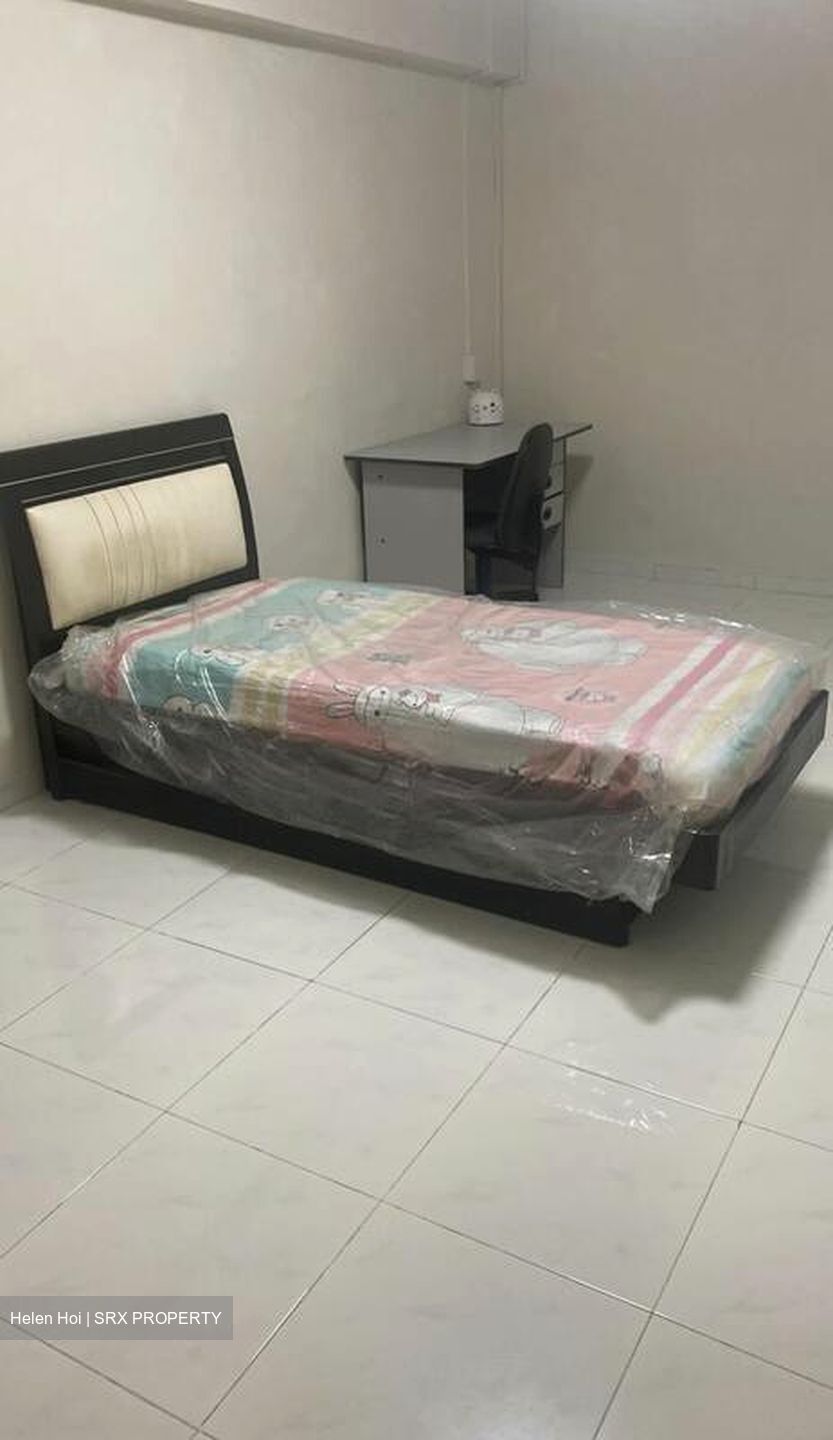 Blk 830 Jurong West Street 81 (Jurong West), HDB Executive #521226081